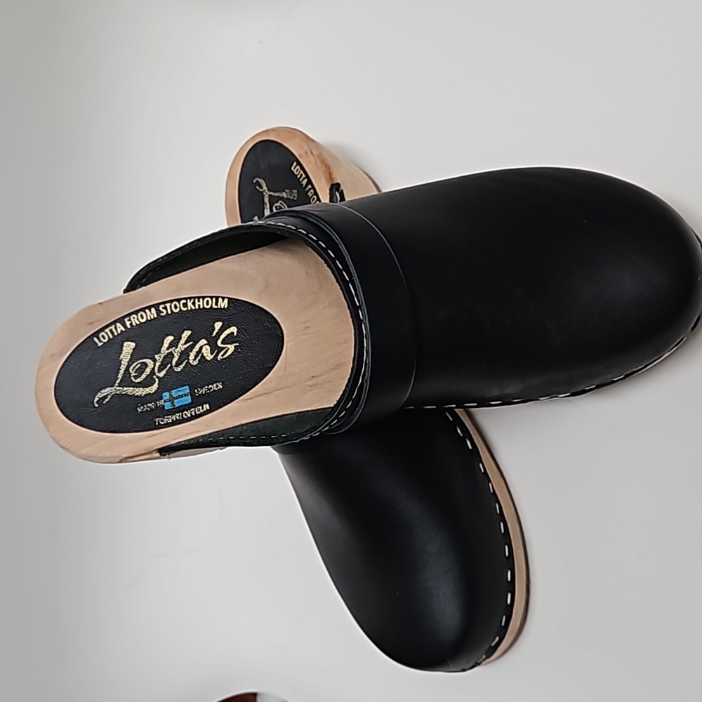 Black Leather clogs from Sweden